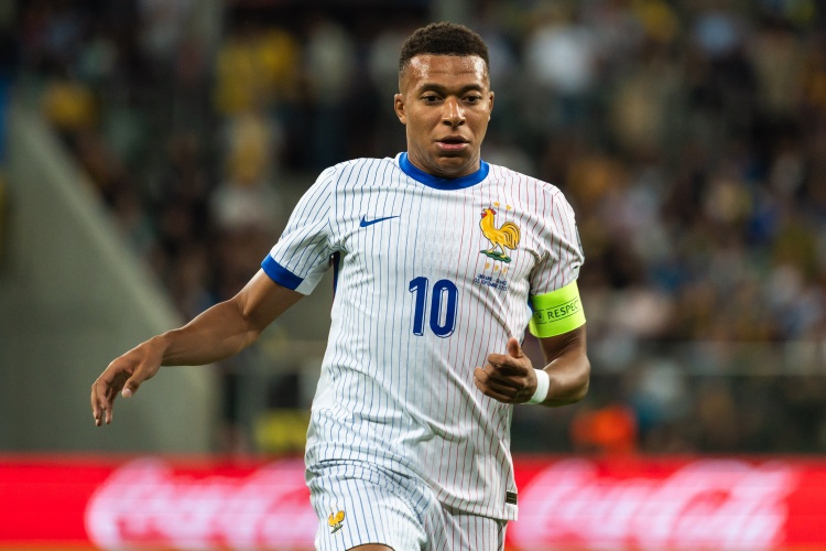 开云下载网址-姆巴佩是21世纪以来，第二个在27岁前为国家队打入52球的欧洲球员