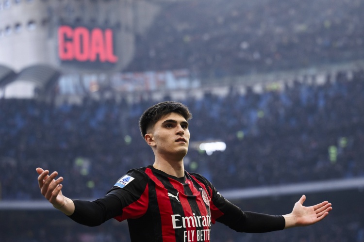 开云-意媒：巴尔泰萨吉预计能出战德比，若赶不上可能埃斯图皮尼安顶替